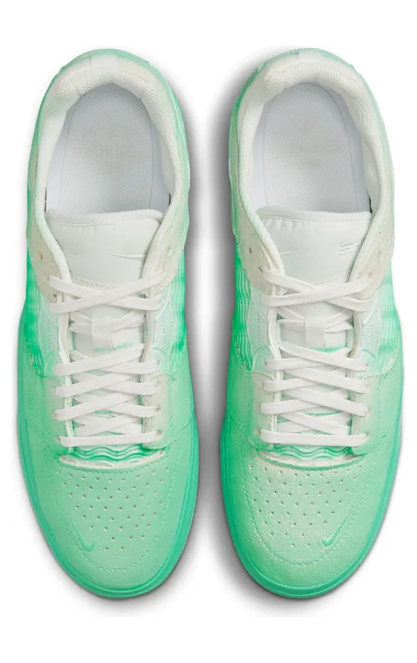 nike-sneaker DO9400-300