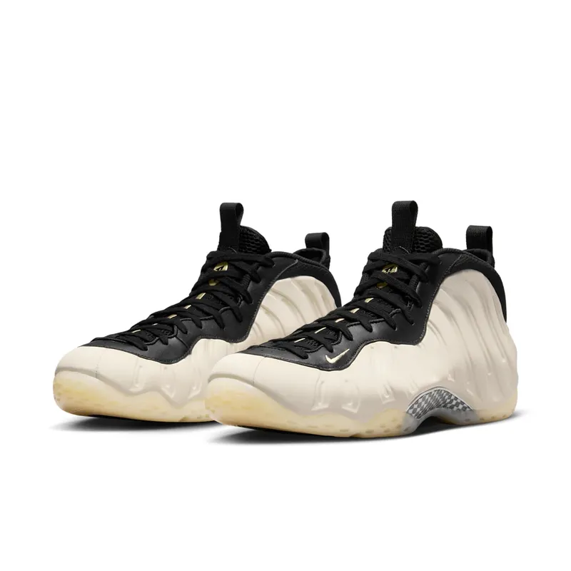 Nike Air Foamposite One (black / team gold / lt orewood brown / chrome) – FD5855-002