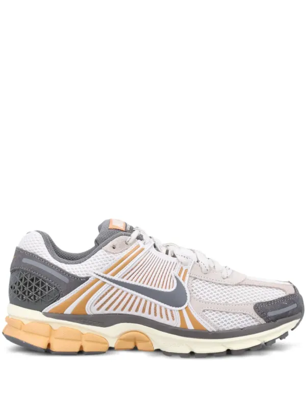 Nike Zoom Vomero 5 sneakers with vlakken – White (IB7469)