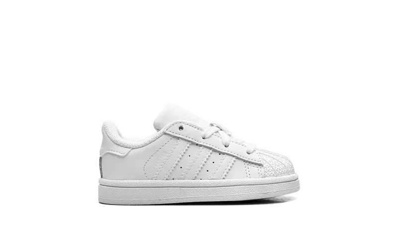 Adidas SuperStar “Triple White” (B23663)