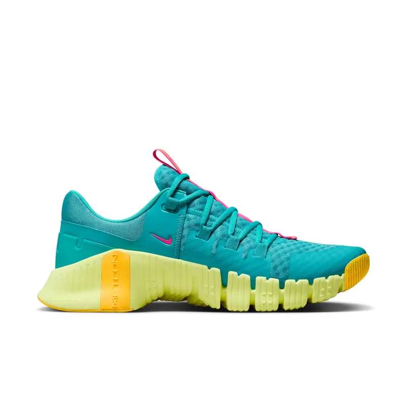 Nike Free Metcon 5 “Dusty Cactus Fierce Pink” (DV3949-302)