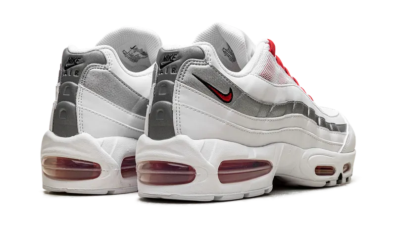 Nike Air Max 95 SE “Big Bubble England” (IQ0176-100)