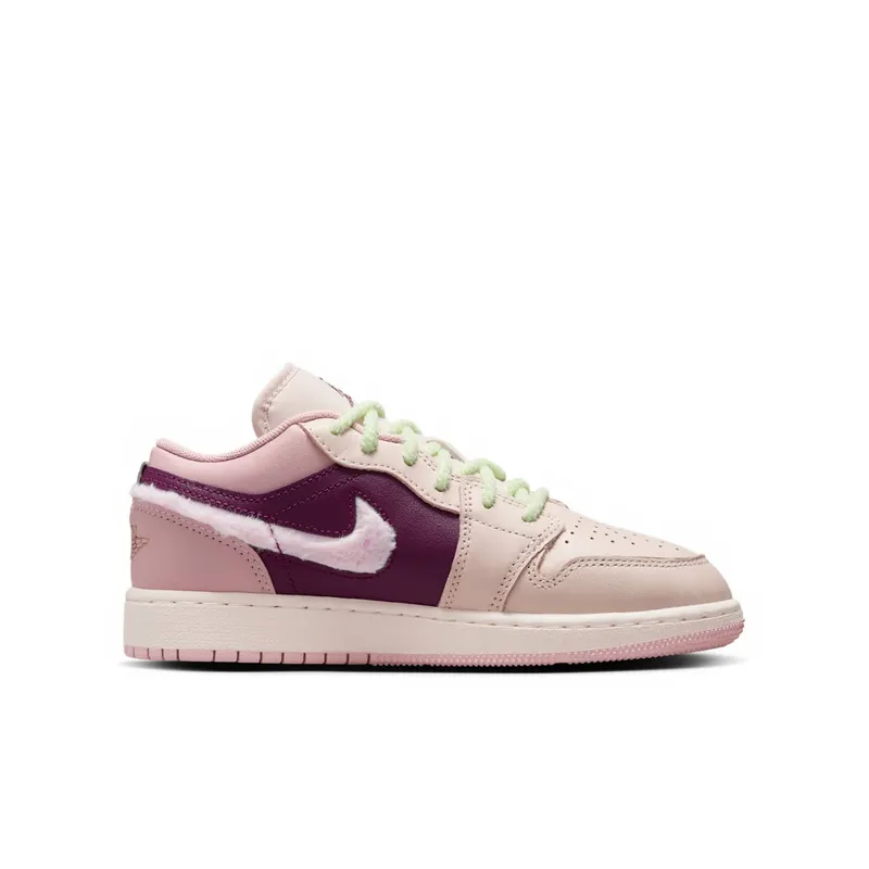 Jordan 1 Low SE Fur Swoosh (FZ3928-200)