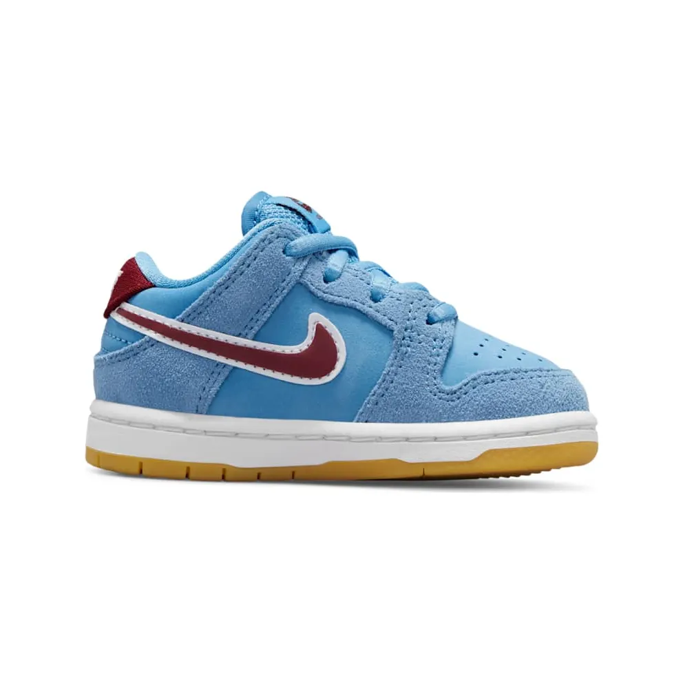 Nike SB Dunk Low Philadelphia Phillies (DN3673-400)