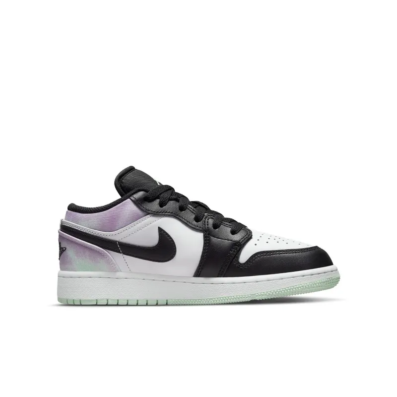 Air Jordan 1 Low SE Older Kids’ White (DQ2514-100)