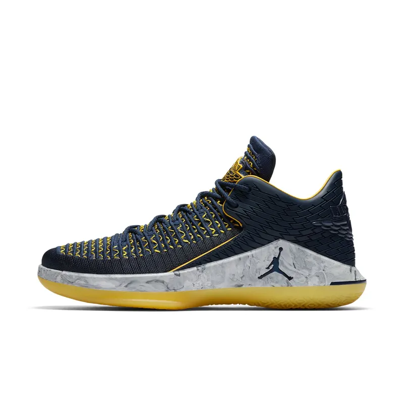 Jordan XXXII Low Michigan College Navy/Metallic Silver-White-Amarillo (AA1256-405)