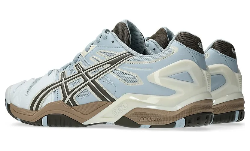 Asics Gel-Resolution 5 “Storm Cloud Sepia Brown”: storm op straat (3)