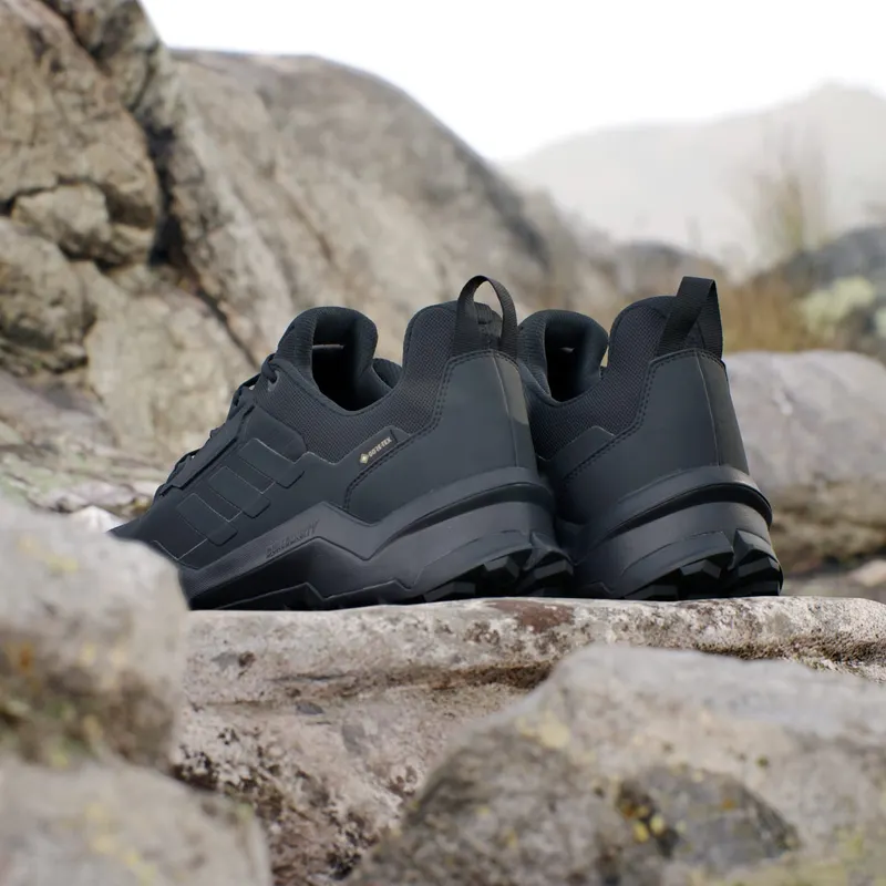 adidas-terrex IE2570
