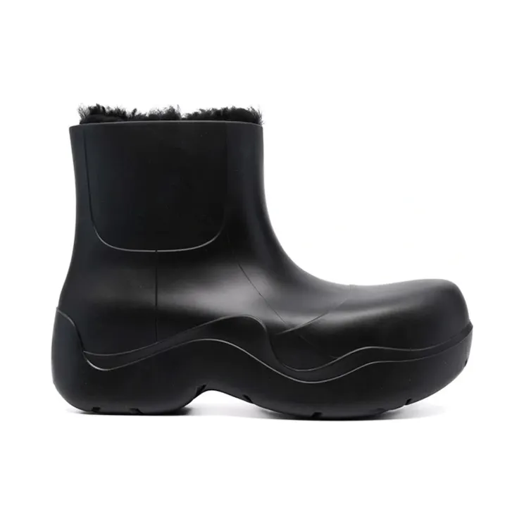 Bottega Veneta Puddle Snow Boot Black (677338V1BM01000)
