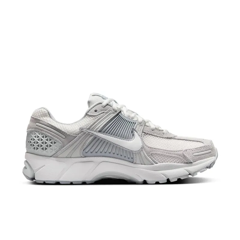 Nike Zoom Vomero 5 (pure platinum / summit white / platinum tint) – HQ0458-001