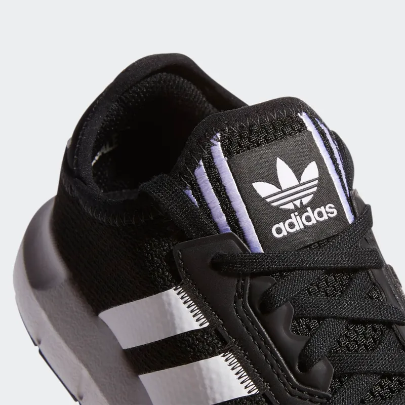 Adidas Swift Run X Core Black / Cloud White / Core Black (FY2150)