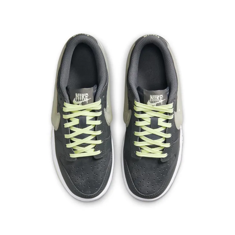 Nike Dunk Low GS Halloween “Halloween – Glow in the Dark” (HQ3569-068)