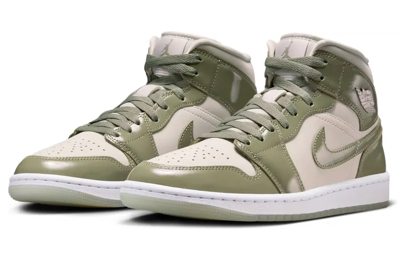 air-jordan-1 HF4079-003
