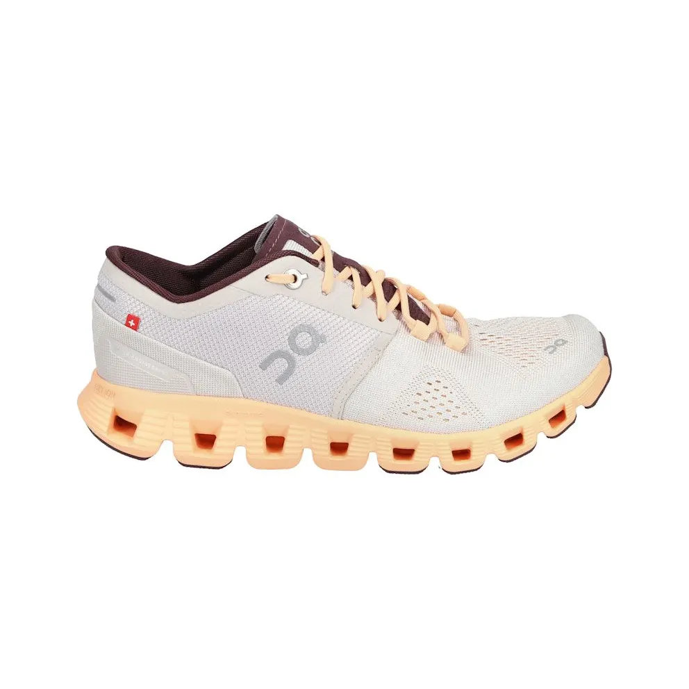 On Running Cloud X Silver Almond (40.99699)