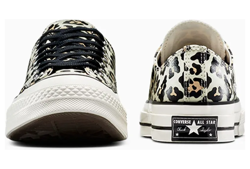 converse-chuck-taylor-all-star A15033C