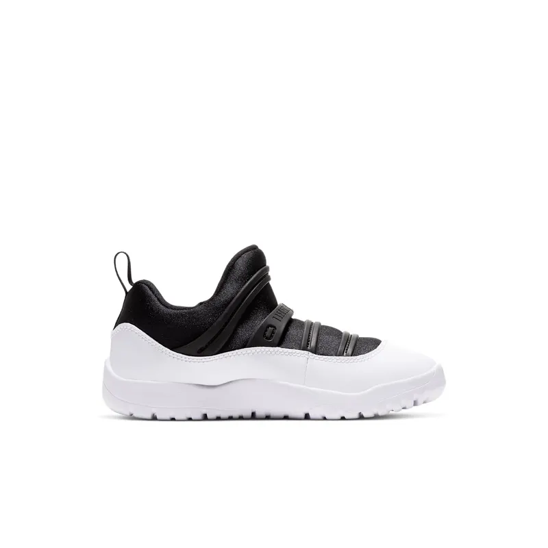 Jordan 11 Retro Little Flex Tuxedo (PS) Black/White-True Red (BQ7101-010)