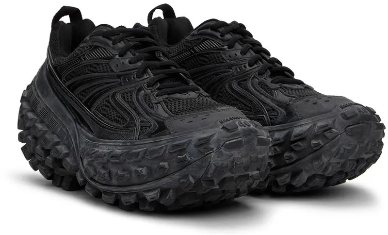 Balenciaga Black Defender (685611 W2RA6)