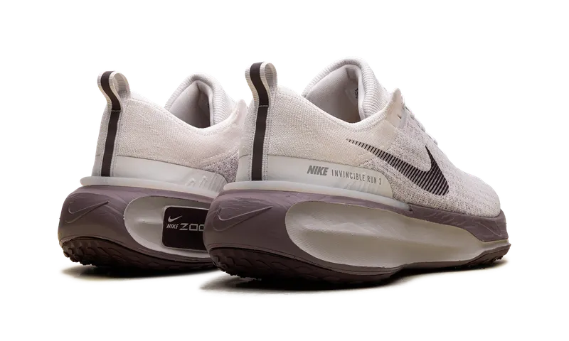 Nike ZoomX Invincible Run 3 “Phantom Burgundy Crush” (DR2615-010)