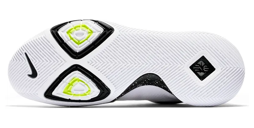 nike-kyrie-3 917724-100