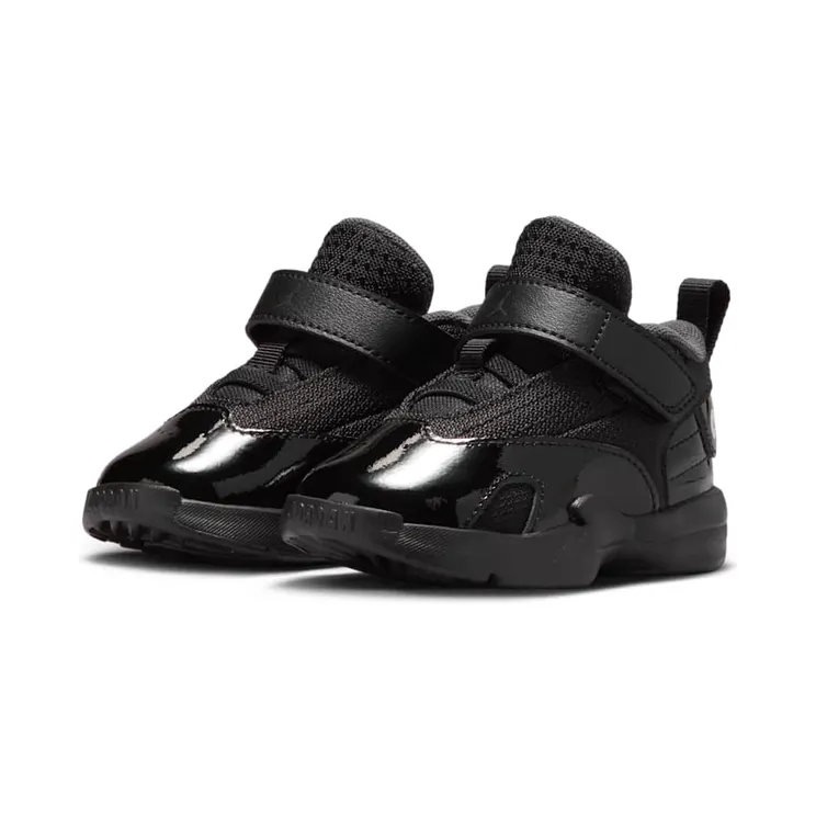 air-jordan-max-aura FQ8296-001