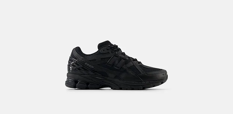 New Balance 1906 “Tripple Black” (M1906NJ)