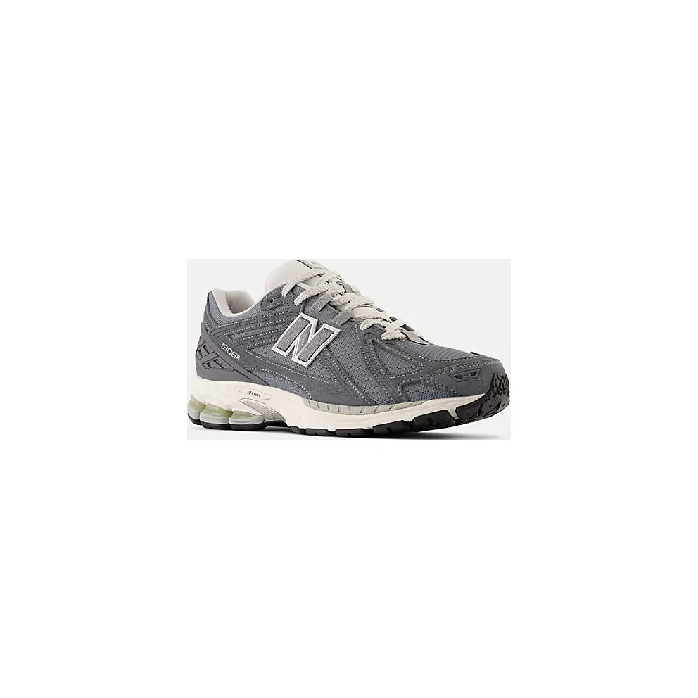 New Balance 1906R “TITANIUM” (M1906RV)