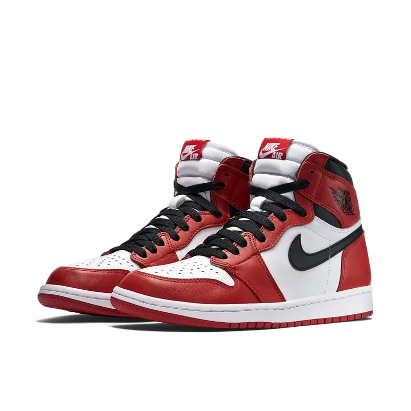 Air Jordan 1 Retro High Chicago (2015) (555088-101)