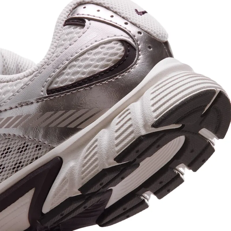 Nike V5 RNR Phantom/Moon Particle/Burgundy Ash/Phantom (HQ6411-005)
