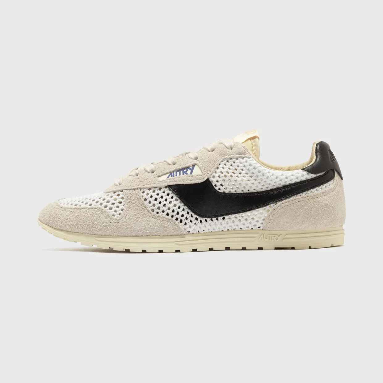 Autry Action Shoes WINDSPIN LOW WOM Beige