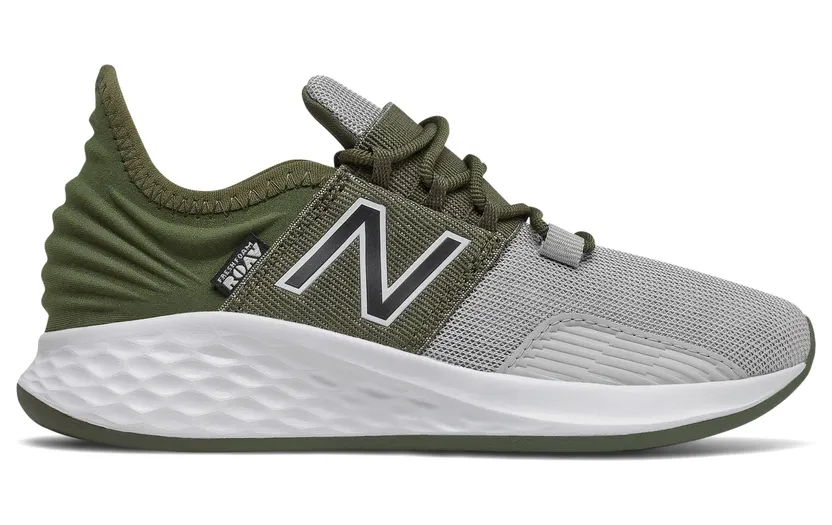 new-balance-sneaker PEROVGG