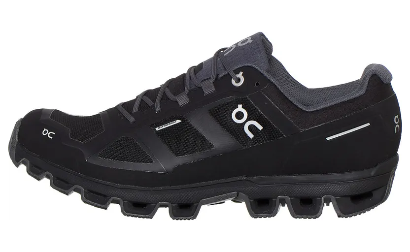 on-running-sneaker 2299951