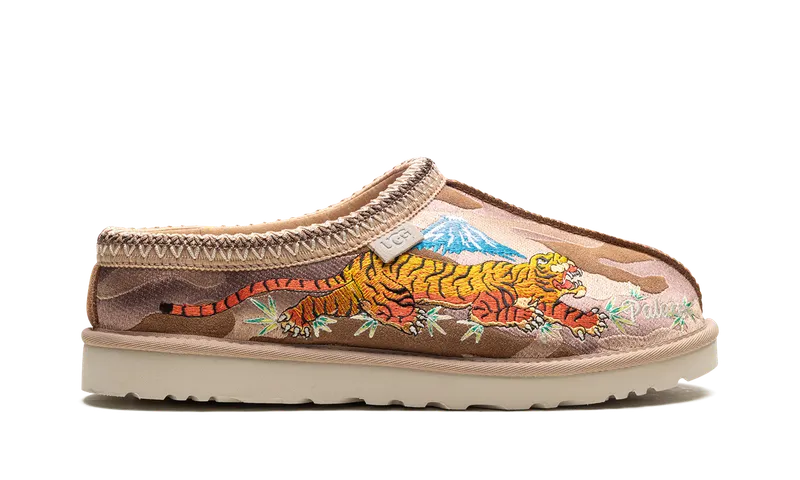 Ugg Tasman Slide “Palace – Chestnut Camo” (1172070-CTCM)