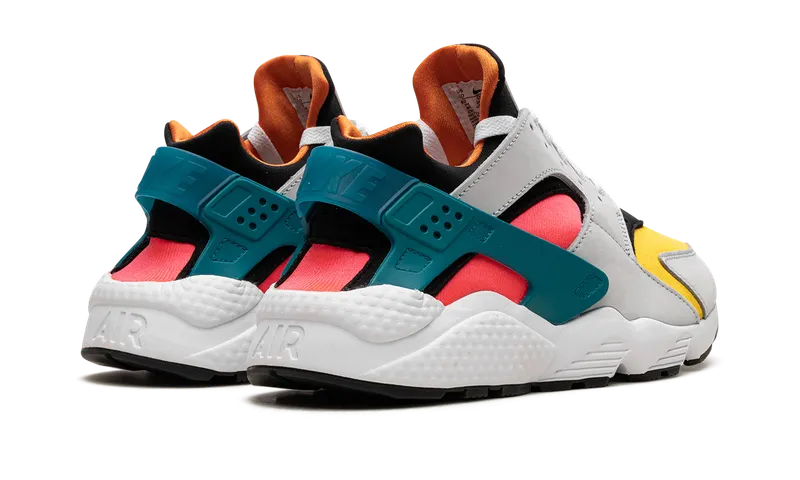 Nike Air Huarache “Run NYC” (DZ4859-001)