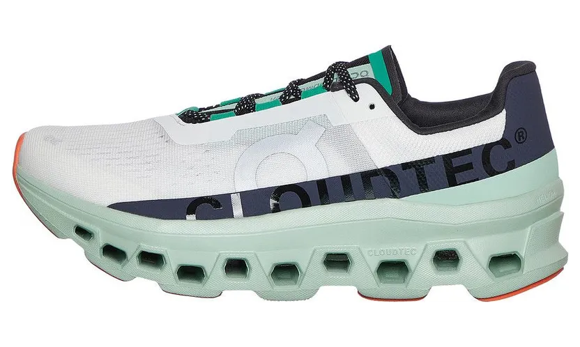 on-sneaker 6198243