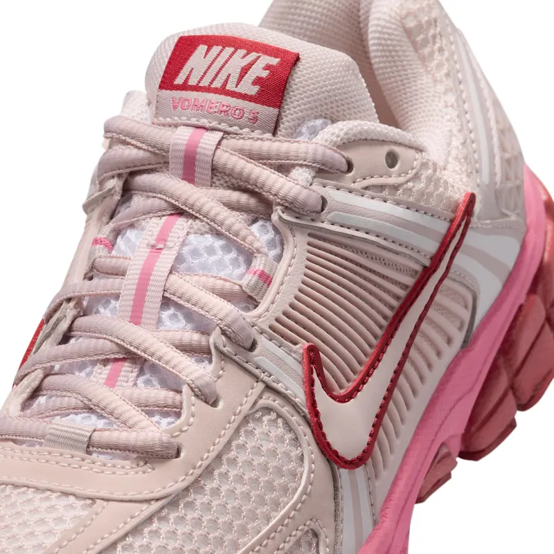 Nike Vomero 5 GS “Silt Red Peony Crimson” (HF6998-601)