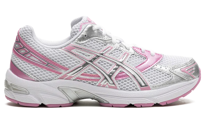 ASICS Gel-1130 in wit, zilver en roze: waarom het zilver hier het echte werk doet (5)