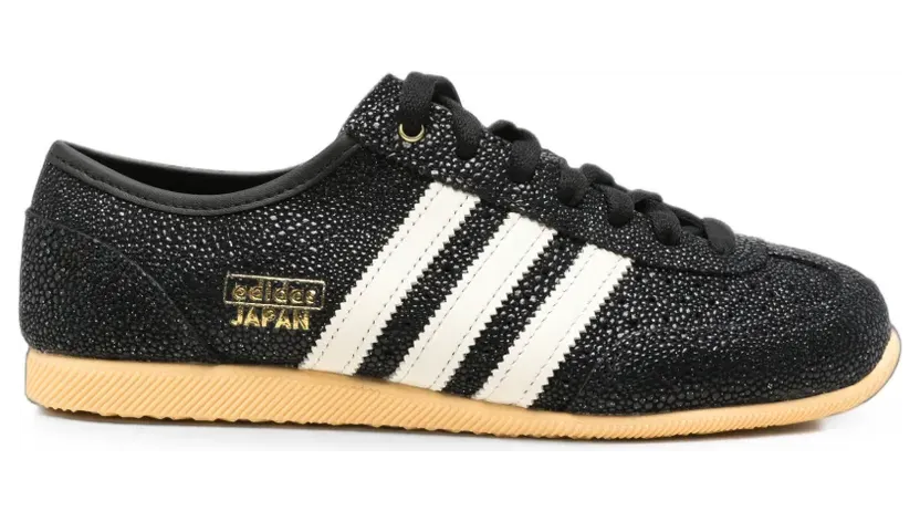 adidas Japan pebble-texture sneakers – Schwarz (KJ5001)