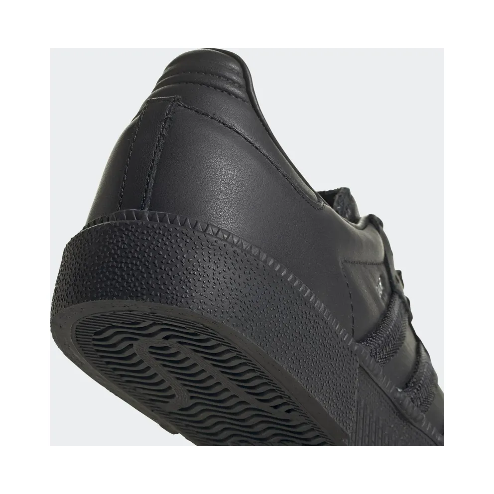 adidas Type O-8 Core Black / Core Black / Grey Six (G58121)