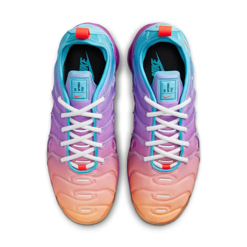 Nike AIR VAPORMAX PLUS “Multigradient” (FD0823-500)