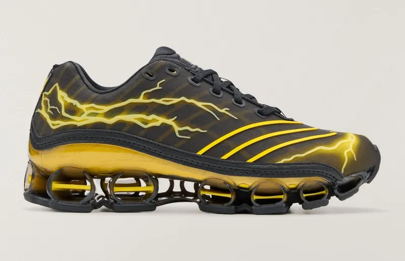 Pokémon x adidas Megaride F50 “Pikachu” (KH6544): zwart met bliksem
