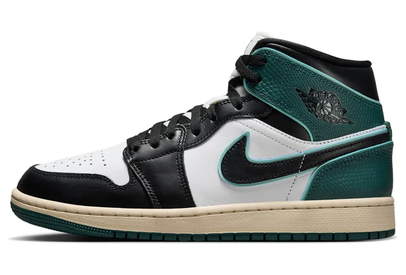 Jordan 1 Mid SE “Oxidized Green” (FQ7818-100)