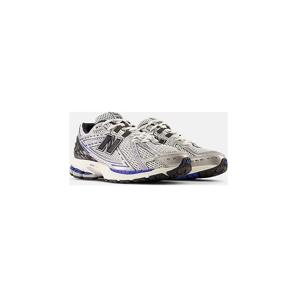 New Balance 1906R “Silver Metallic” (M1906RCD)