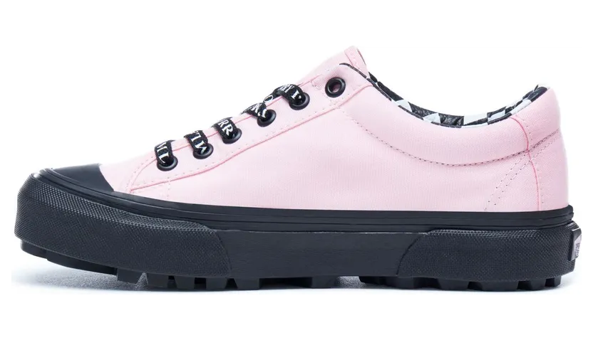 vans-style VN0A3MVHR4H