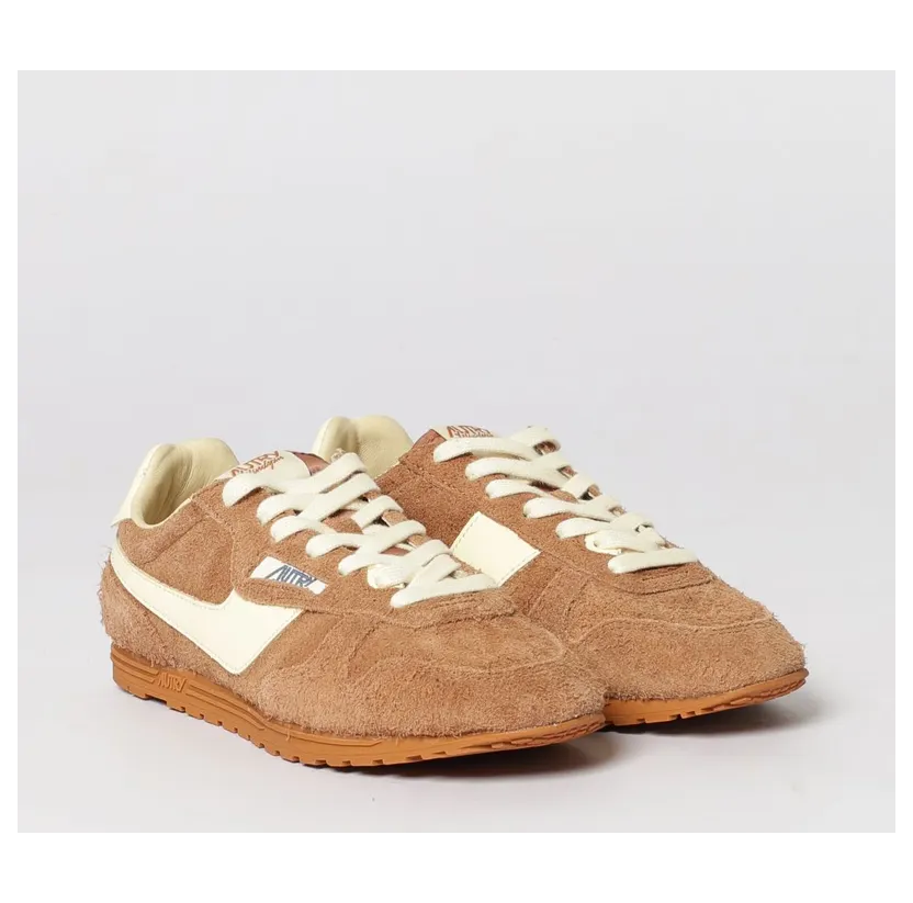 Autry Windspin Sneakers in Suede White (WSLWUB33)