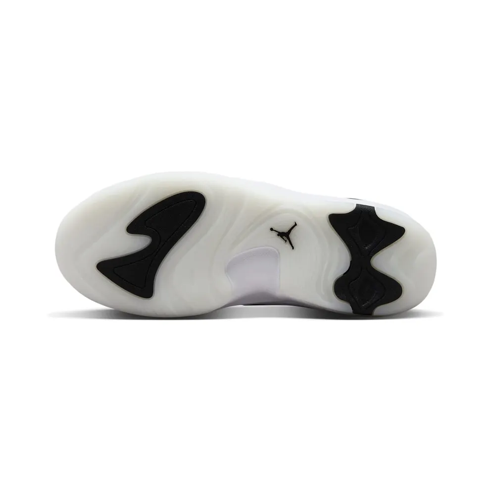 Jordan Max Aura 7 “White Summit White Black” (HQ2091-100)