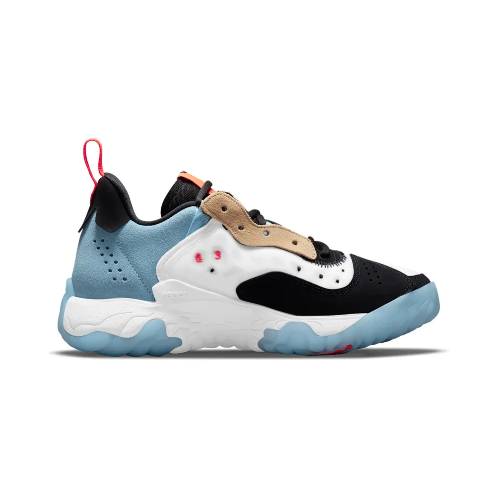Jordan Delta 2 Women’s Shoe “White / Metallic Silver / Sesame / Flash Crimson” (CW0913-100)