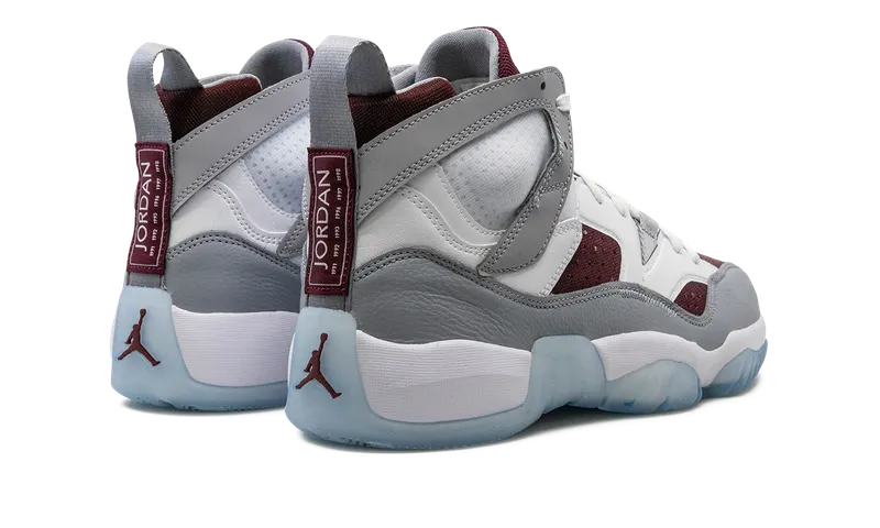 Jumpman Two Trey White (DO1925-103)