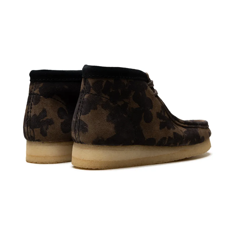 Clarks Wallabee Boot “Black/Khaki” (26174035)