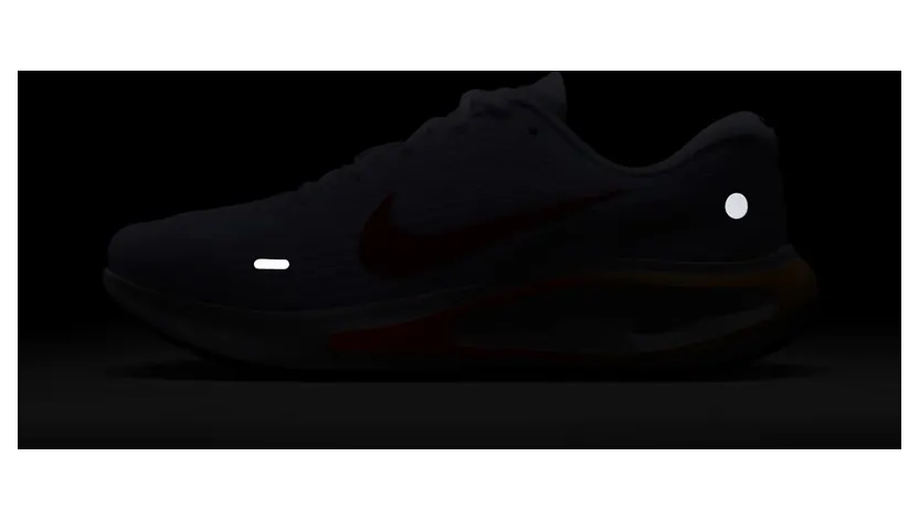 nike-journey-run FN0228-110