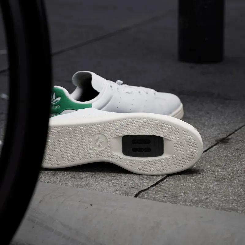 Adidas Velostan Smith Cloud White / Cloud White / Off White (IE8398)